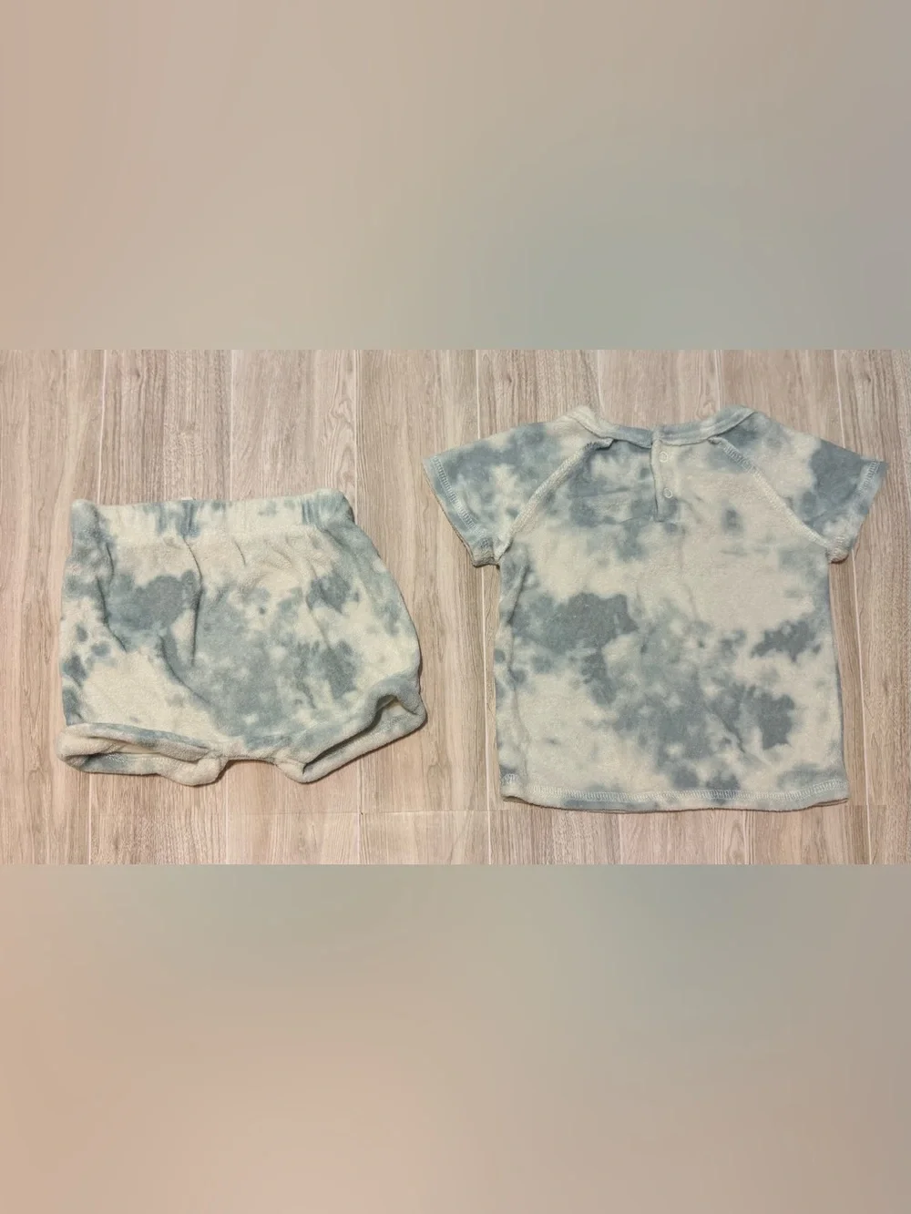 Grayson Collective Tie-Dye Short Sleeve Baby Tee - Blue & Cream